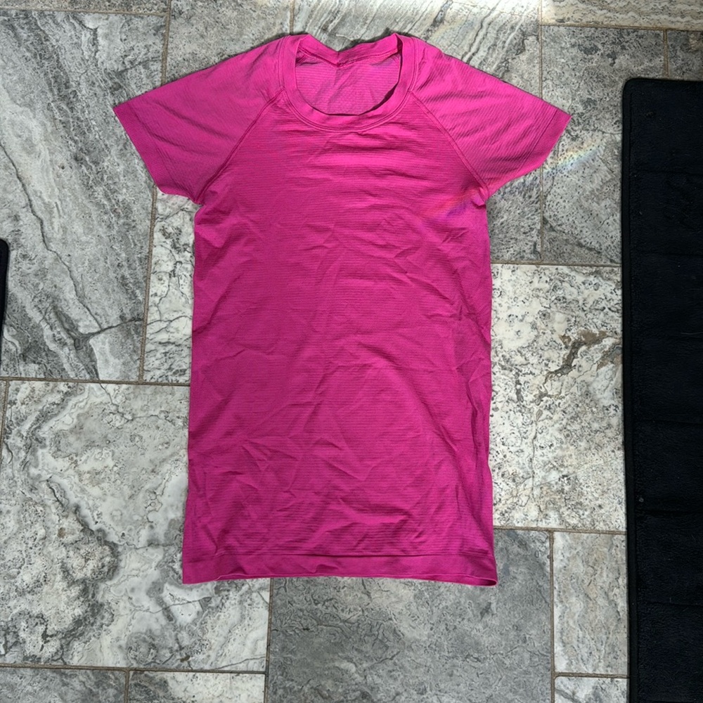 Lululemon women's top 4